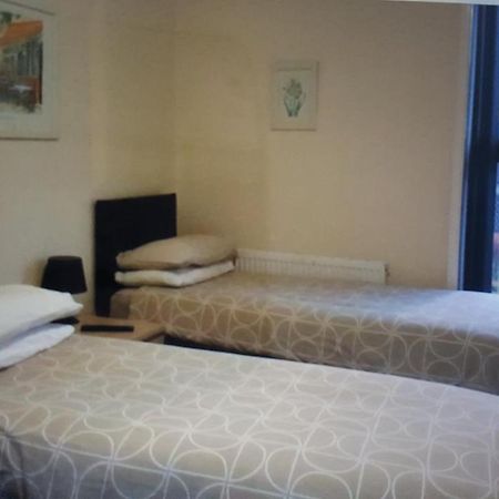 Kings Arms Hotel Farnworth Eksteriør billede